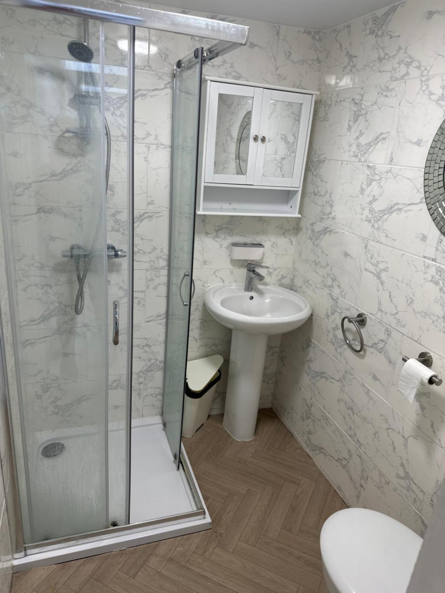 Готель Barrs Court Beds Warmley Екстер'єр фото